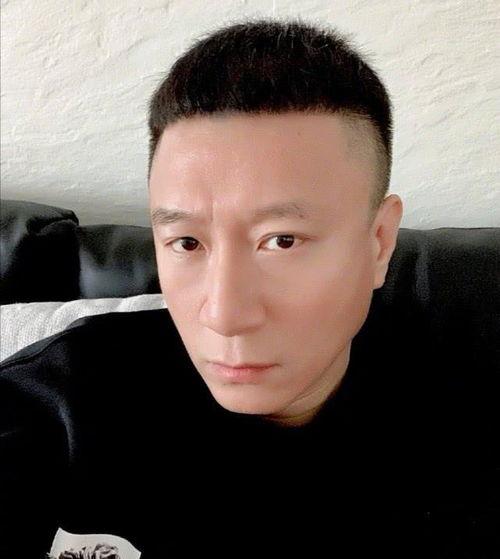 孙红雷女儿吃瓜视频,萌态十足引网友热议