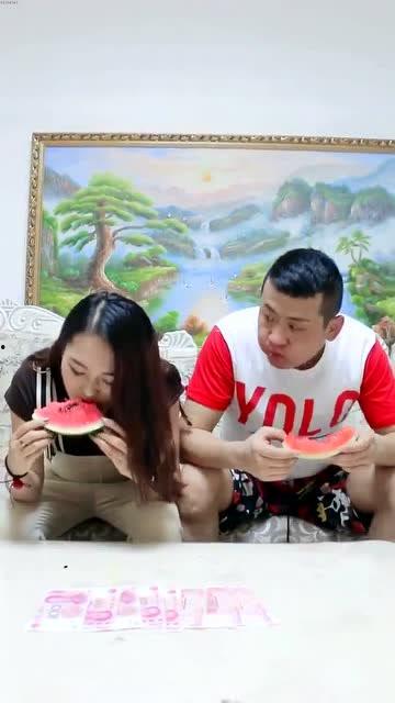 比赛吃瓜谁赢了视频在线观看,究竟谁笑到最后?精彩瞬间在线回顾